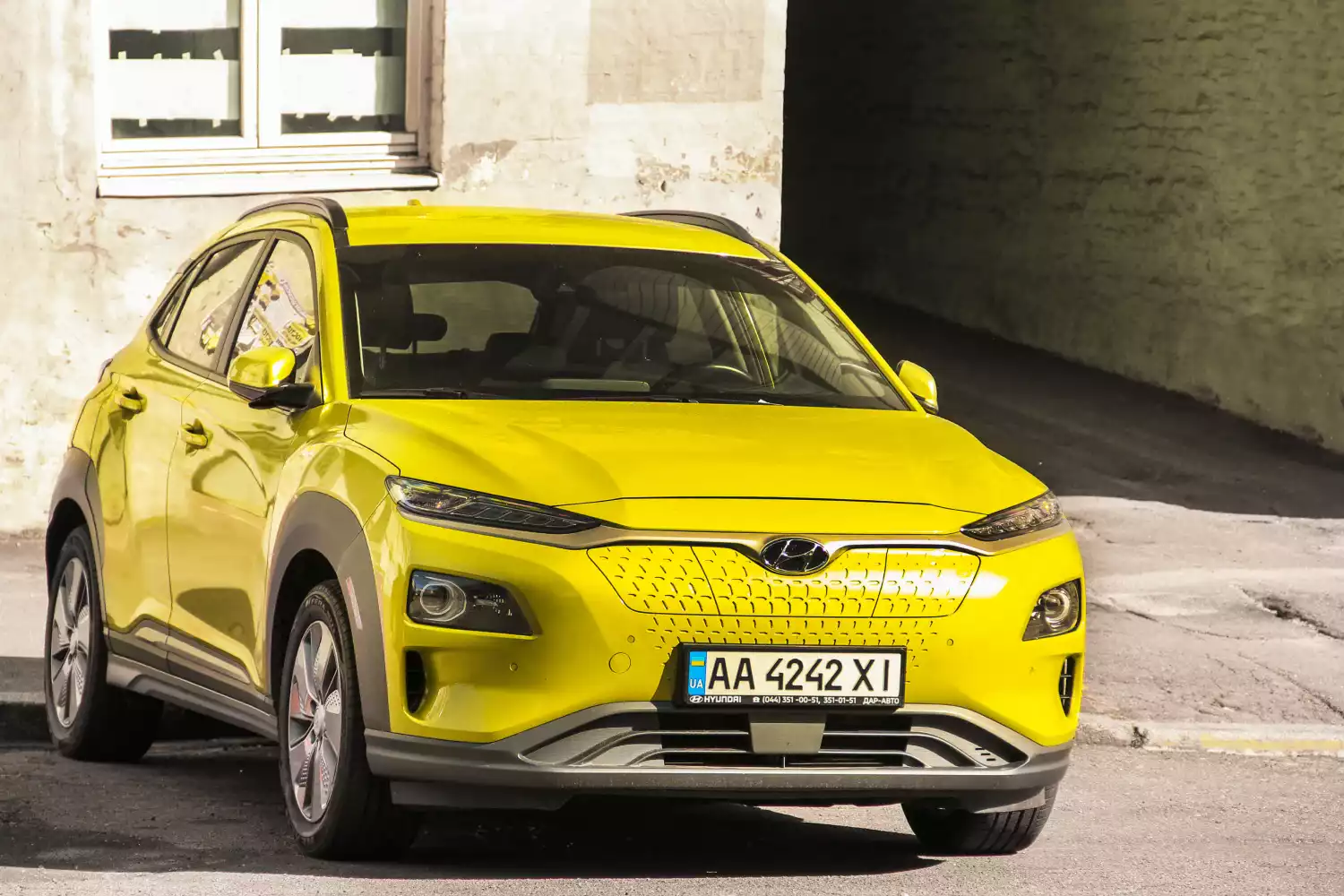 Hyundai Kona car trash can